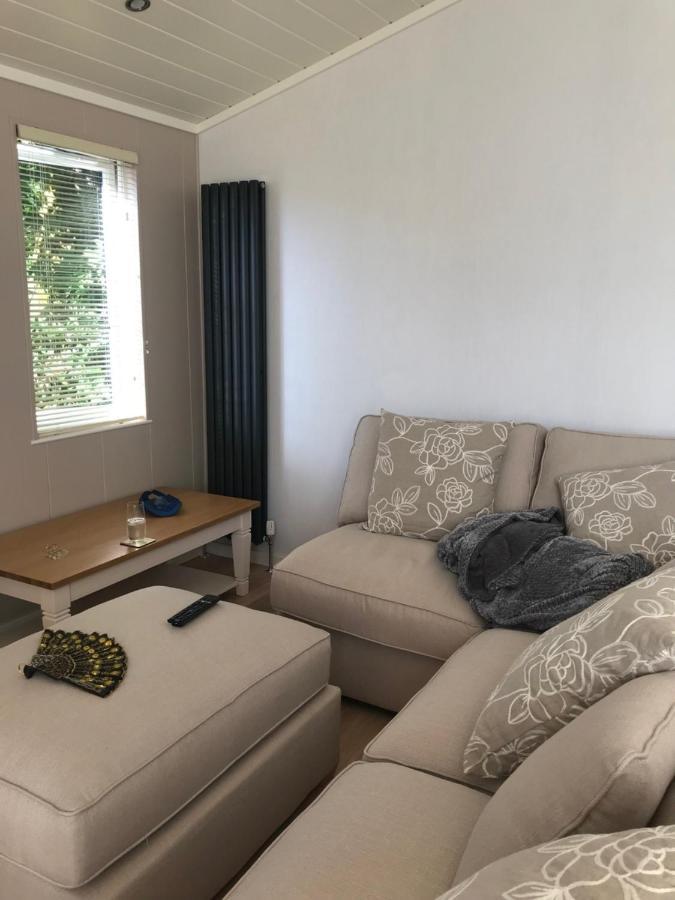فندق R11 Lake View, Fallbarrow Holiday Park باونيس أون وينديرمير المظهر الخارجي الصورة